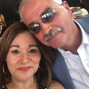 Meet your Posher, Elvia